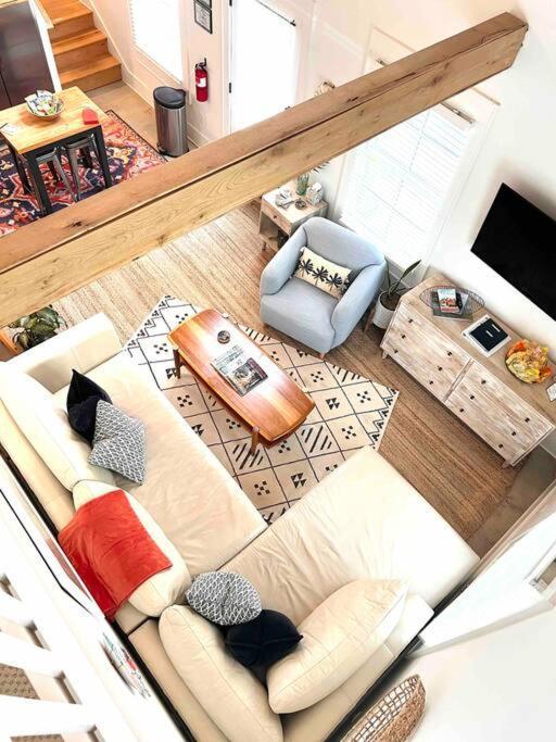 Liz Lane Cottage- Entire Guesthouse Charleston Luaran gambar