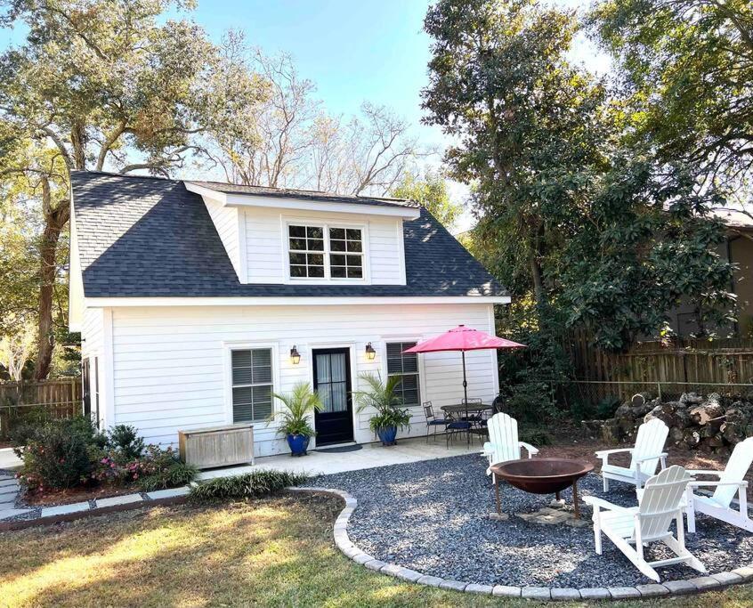 Liz Lane Cottage- Entire Guesthouse Charleston Luaran gambar