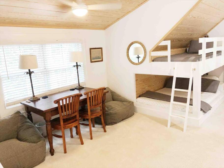 Liz Lane Cottage- Entire Guesthouse Charleston Luaran gambar